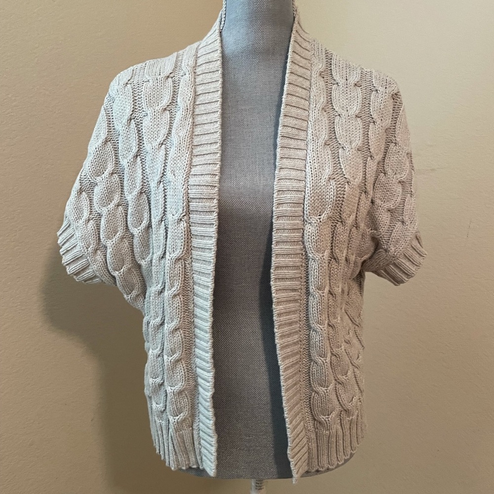 Chunky light Grey open cardigan